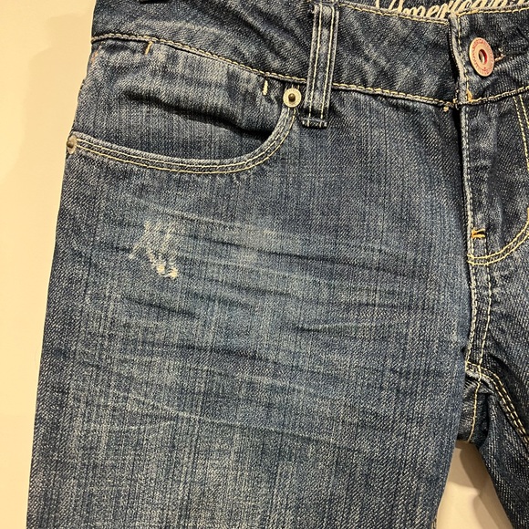 Low rise, American Eagle brand distressed straight fit Jean - Picture 6 of 13